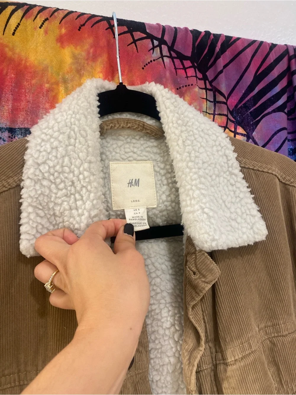 H&M Men's Tan Sherpa Collar Trucker Jacket